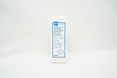 Medline NON25223 Non-Woven Gauze Sponges 3-Ply, 2 inch x 2 inch - Pack of 200